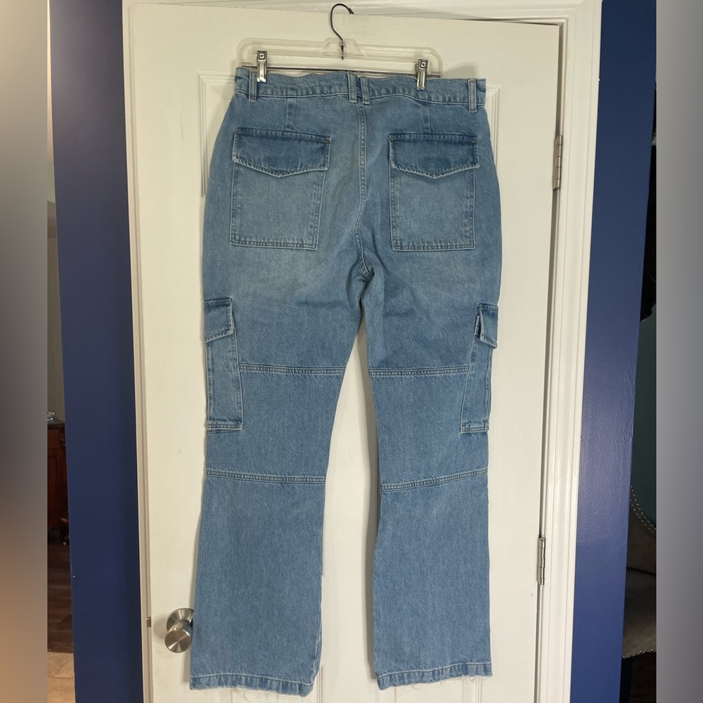 FRAME NWT High Rise Utility Straight Leg Jeans - 33 - Picture 5 of 10